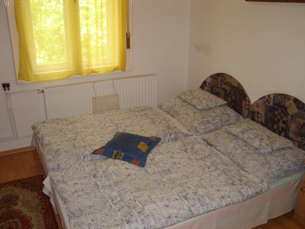 Balatonföldvár Nyitrai Apartmanok מראה חיצוני תמונה